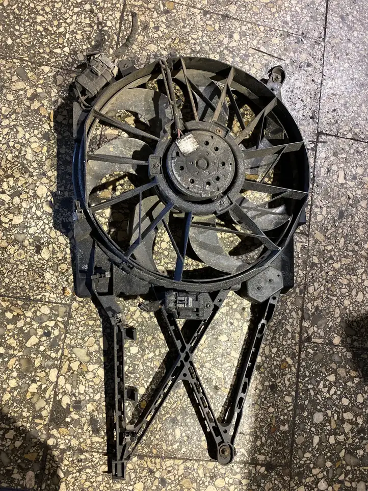 Opel Zafira A (1999 - 2003) 24431828 Дифузор радиатора — фото 2
