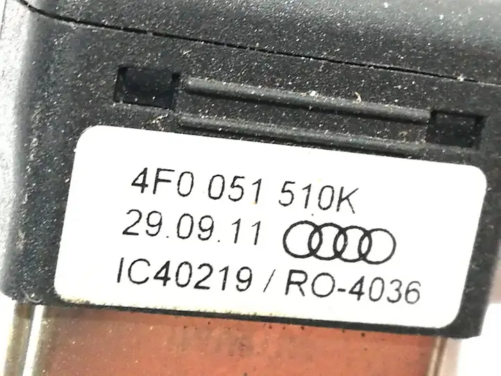 Audi A6 S6 C6 4F (2008 - 2011) 4F0051510K iPod разъем — фото 4