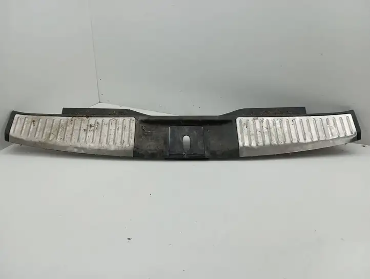 Honda Accord (2008 - 2016) 84640TL4GO Отделка порога багажника — фото 1