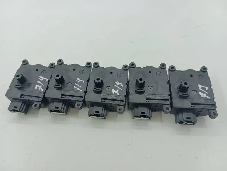 Jeep Grand Cherokee (WK) (2004 - 2010) 929585P Двигатель задвижки потока воздуха — фото 2