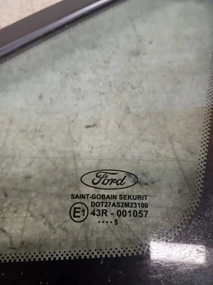 Ford Focus C-MAX (2003 - 2010) 43R001057 Треугольное стекло кузова — фото 5
