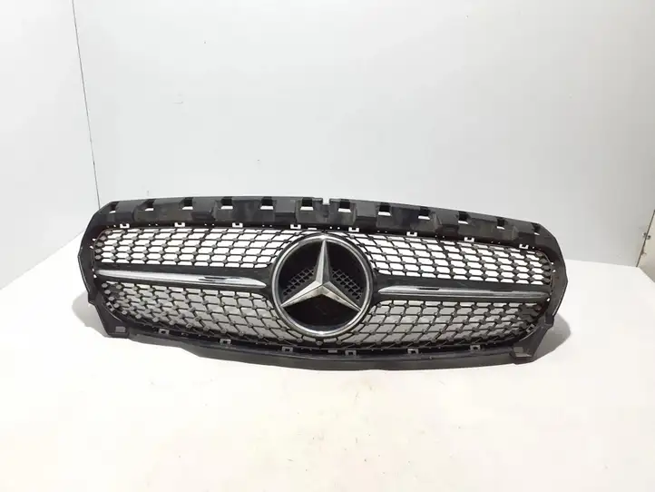 Mercedes-Benz CLA C117,X117,W117 (2013 - 2019) A1178881160 Передняя решетка — фото 1