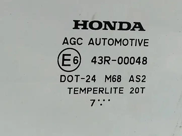 Honda Civic (2006 - 2011) 43R00048 Стекло задней двери — фото 2