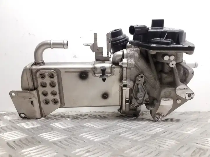Audi A4 S4 B8 8K (2011 - 2015) 03L131512DN Охладитель клапана EGR — фото 4