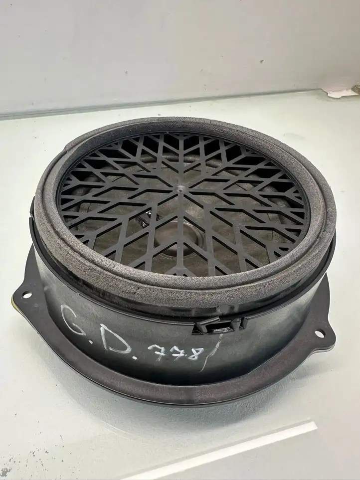 Audi A4 S4 B8 8K (2007 - 2011) A0176301 Динамики задних дверей — фото 3