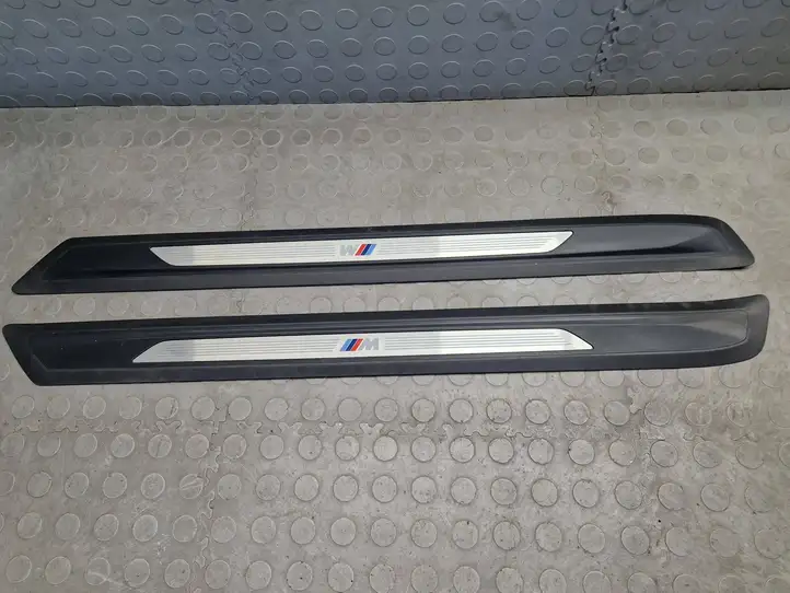 BMW 4 F32 F33 (2013 - 2017) 893801610 Внутренняя отделка переднего порога — фото 1