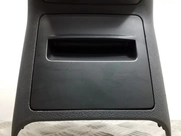 Skoda Superb B8 (3V) (2015 - 2023) 3V0857289 Задняя пепельница — фото 4