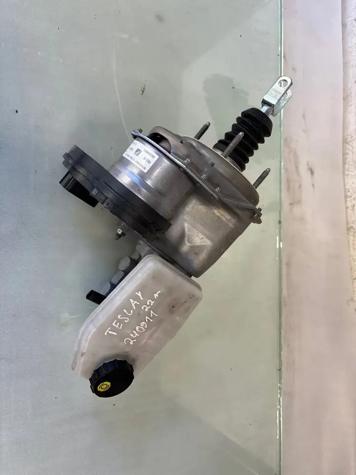 Tesla Model Y (2019 - 2024) 1188671-50-B Вакуумный усилитель тормозов — фото 1