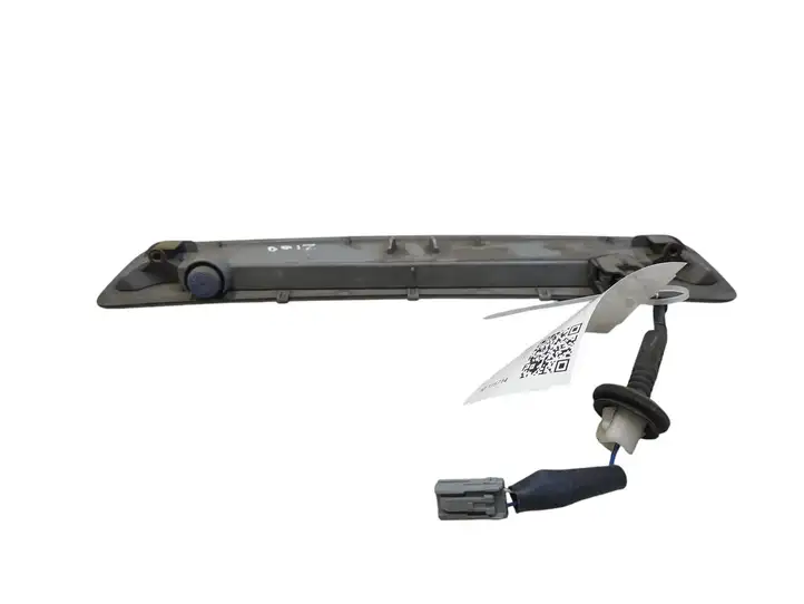 Toyota Avensis T270 (2009 - 2012) 8157005110 Дополнительный стоп фонарь — фото 3