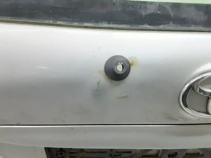 Toyota Corolla E120 E130 (2000 - 2004) Крышка багажника — фото 2