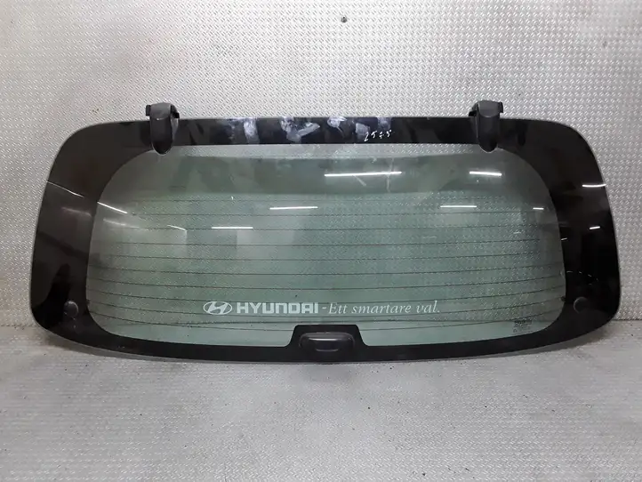 Hyundai Santa Fe (2000 - 2005) Открывающееся стекло крышки багажника — фото 1