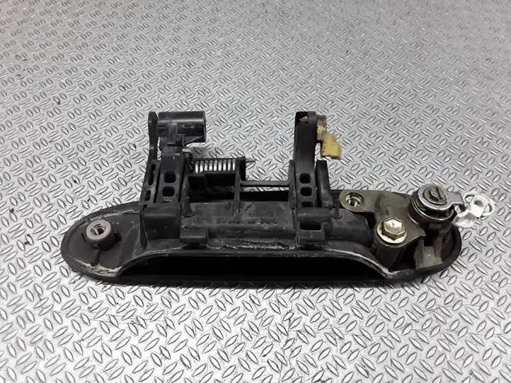 Toyota Yaris (2005 - 2009) Наружная ручка двери — фото 2