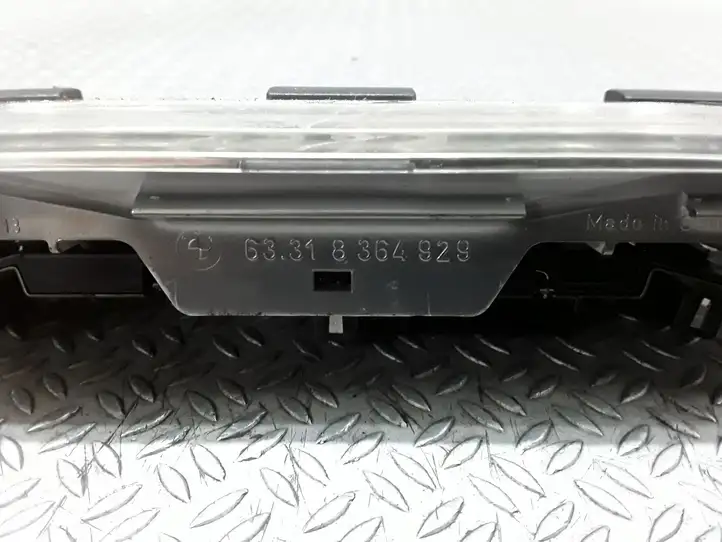 BMW 3 E46 (1998 - 2005) 63318364929 Передняя подсветка — фото 2
