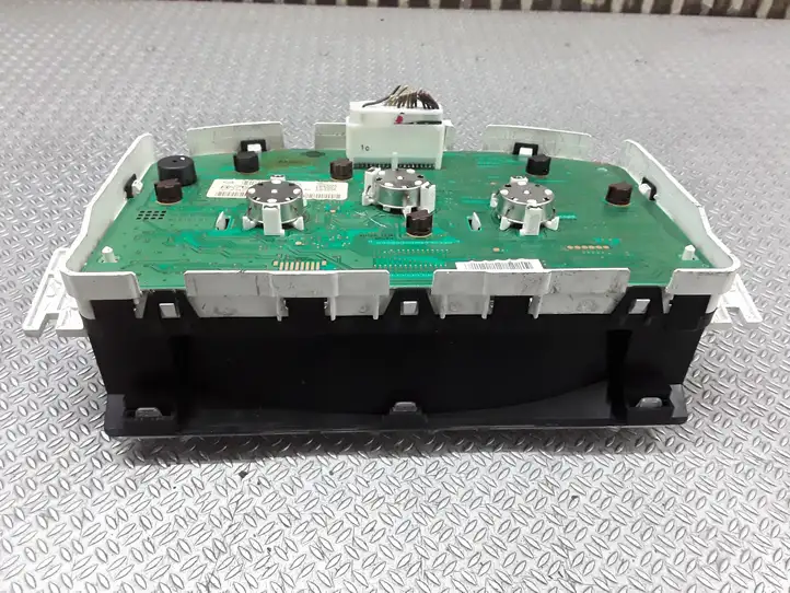 Nissan Micra (2003 - 2007) AX764 Спидометр — фото 3