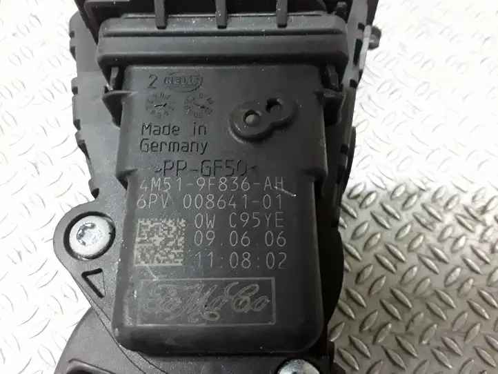 Ford Focus (2005 - 2008) 4M519F836AH Педаль акселератора — фото 2