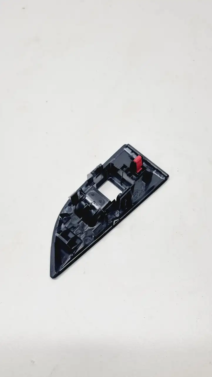 Nissan Qashqai J12 (2021 - ) 829606UA0B Накладка кнопки стеклоподъемника — фото 2