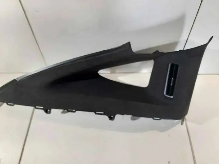 Tesla Model X (2015 - 2021) 103595730A Верхняя обшивка стойки D — фото 1