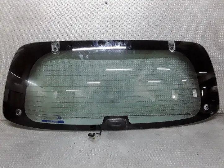 Hyundai Santa Fe (2000 - 2005) Открывающееся стекло крышки багажника — фото 1