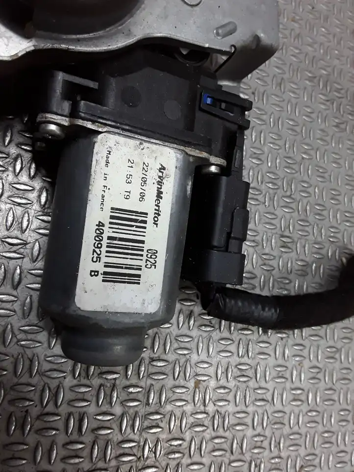 Nissan Note (E11) (2006 - 2014) 400925B Электростеклоподъемник передний (комплект) — фото 2