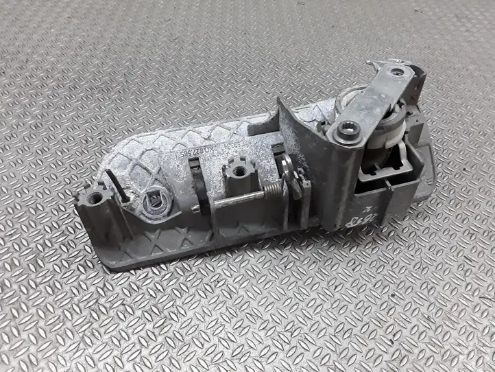Volkswagen Caddy (2004 - 2010) 2K0827565J Ручка багажной двери — фото 4