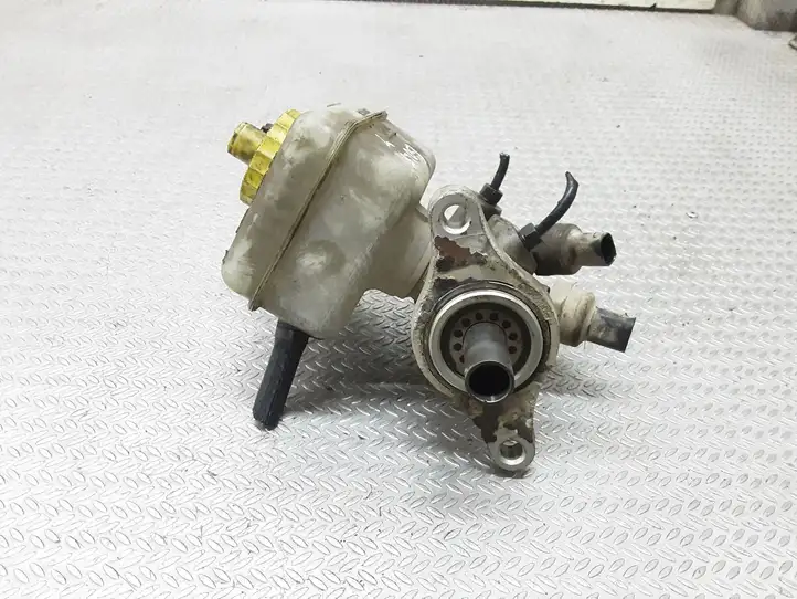 Volkswagen Golf IV (1998 - 2005) 1J1611301B Главный тормозной цилиндр — фото 4