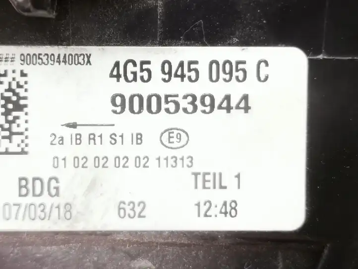 Audi A6 C7 (2014 - 2018) 4G5945094C Задний фонарь в кузове — фото 24