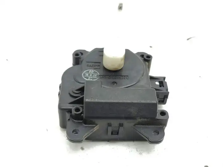 Toyota Avensis T250 (2006 - 2009) 0637008680 Двигатель задвижки потока воздуха — фото 4
