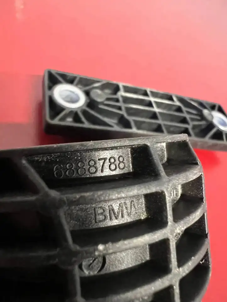 BMW iX (2021 - ) 6888788 Кронштейн заднего стабилизатора — фото 4