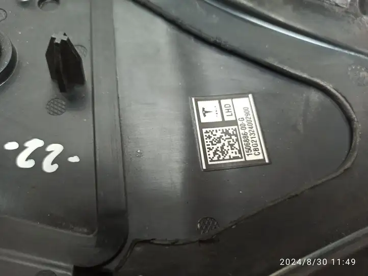 Tesla Model Y (2019 - 2024) 151625800E Верхняя обшивка стойки B — фото 7