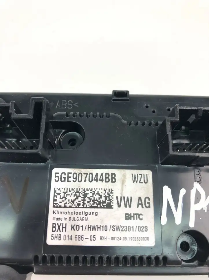 Volkswagen PASSAT B8 (2015 - ) 5GE907044BB Управление климат контролем — фото 4