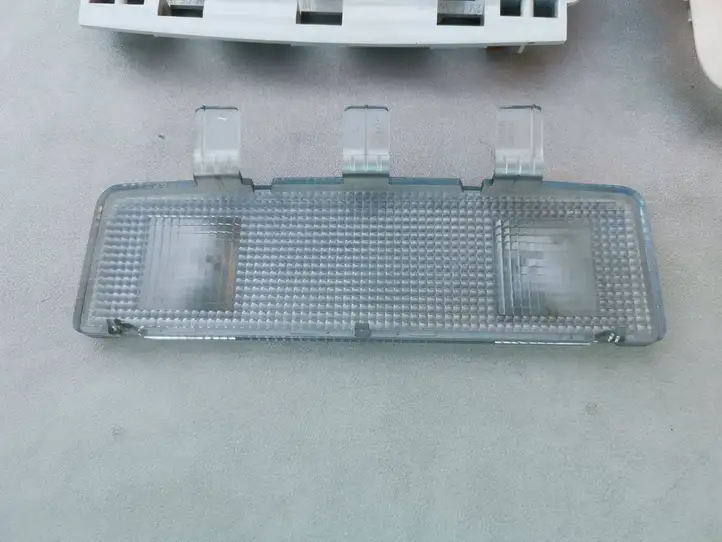 Toyota Avensis T250 (2006 - 2009) 8126305071 Передняя подсветка — фото 7
