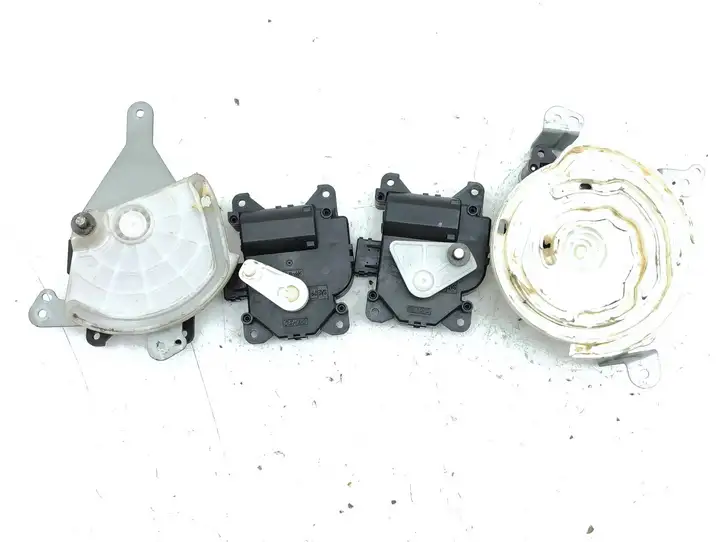 Honda Accord (2008 - 2016) 1138002320 Двигатель задвижки потока воздуха — фото 4