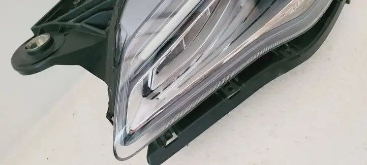 Maserati Quattroporte (2016 - 2021) 00670100617 Передняя фара — фото 13
