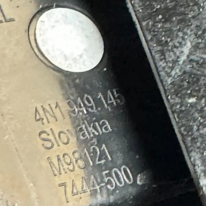 Audi A6 S6 C8 4K (2018 - ) 4N1857527B Пластиковая отделка зеркала — фото 8