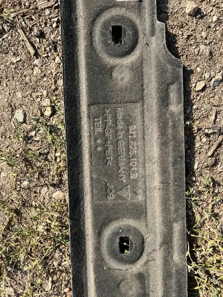 Porsche Taycan 9J1 (2019 - ) 9J1825101B Защита днища — фото 4
