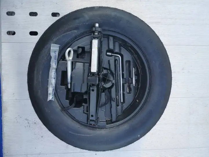 Mercedes-Benz GL X164 (2006 - 2012) A1644000102 Запасное колесо R15 — фото 1