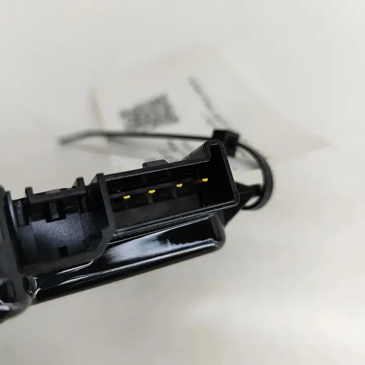 Tesla Model Y (2019 - 2024) 165678730A USB модуль — фото 6