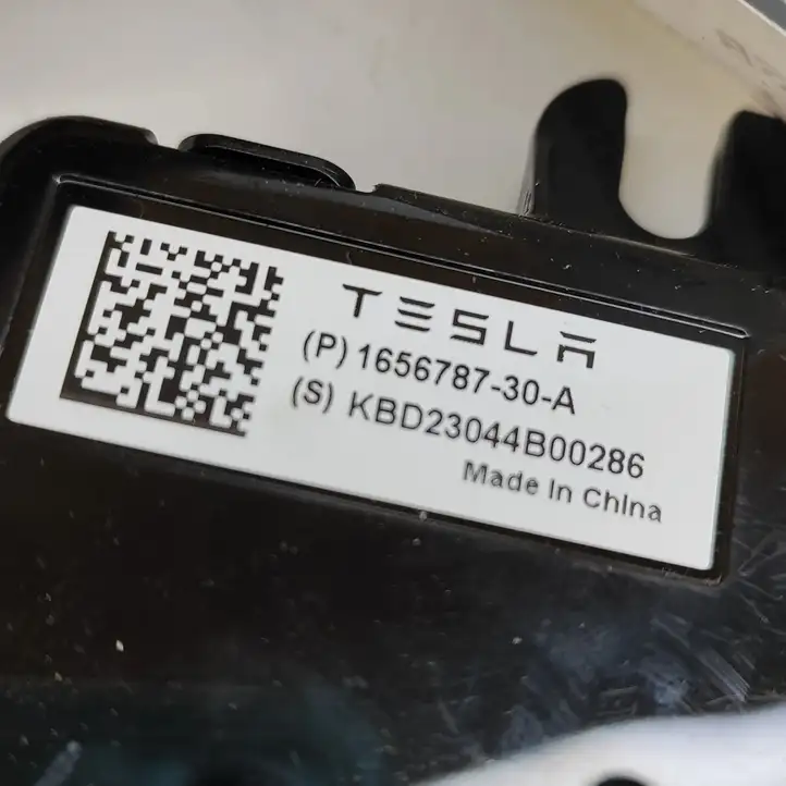 Tesla Model Y (2019 - 2024) 165678730A USB модуль — фото 7