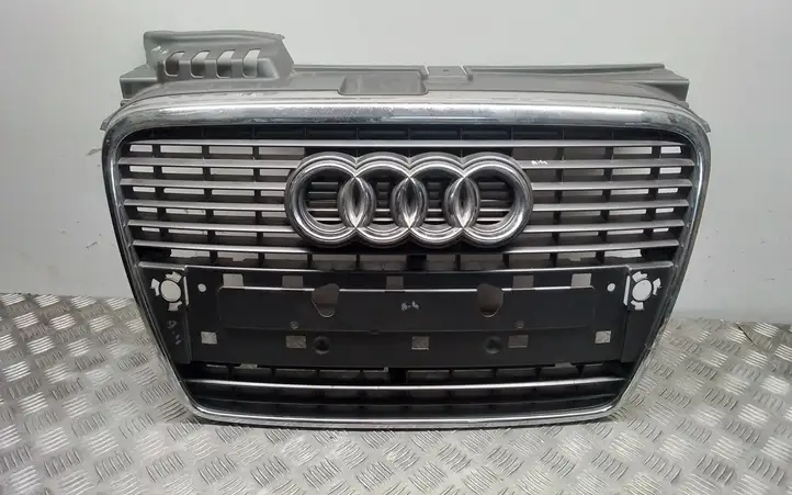 Audi A4 S4 B7 8E 8H (2004 - 2009) 8E0853651J Передняя решетка — фото 1
