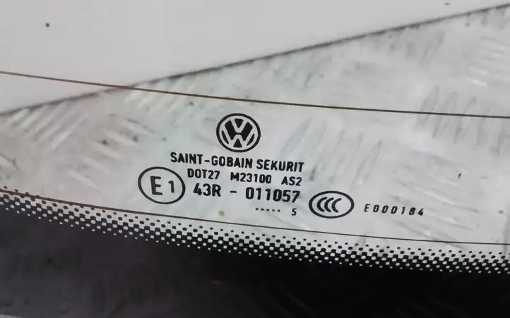 Volkswagen PASSAT B8 (2015 - ) 3G9845051F Стекло двери багажника — фото 3