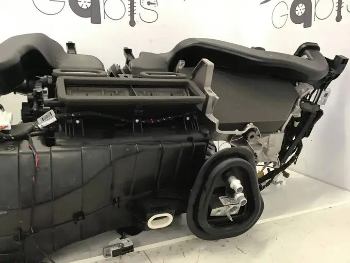 Mercedes-Benz GLC X254 (2023 - ) A2546808004 Комплект системы вентиляции салона — фото 2