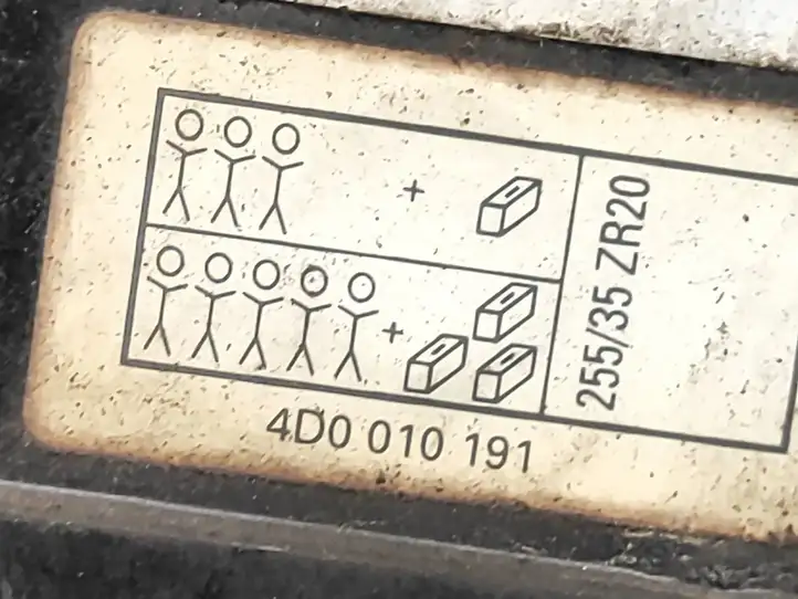 Audi A8 S8 D2 4D (1999 - 2002) 4D0010191 Крышка топливного бака — фото 6