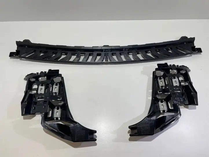 Mercedes-Benz GLE W167 (2019 - ) A1678808000 Кронштейн заднего бампера — фото 1