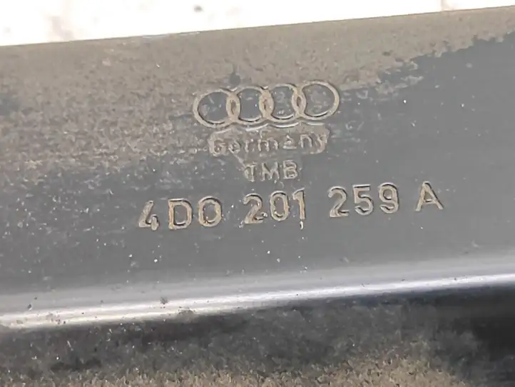 Audi A8 S8 D2 4D (1999 - 2002) 4D0201259A Кронштейн топливного бака — фото 5