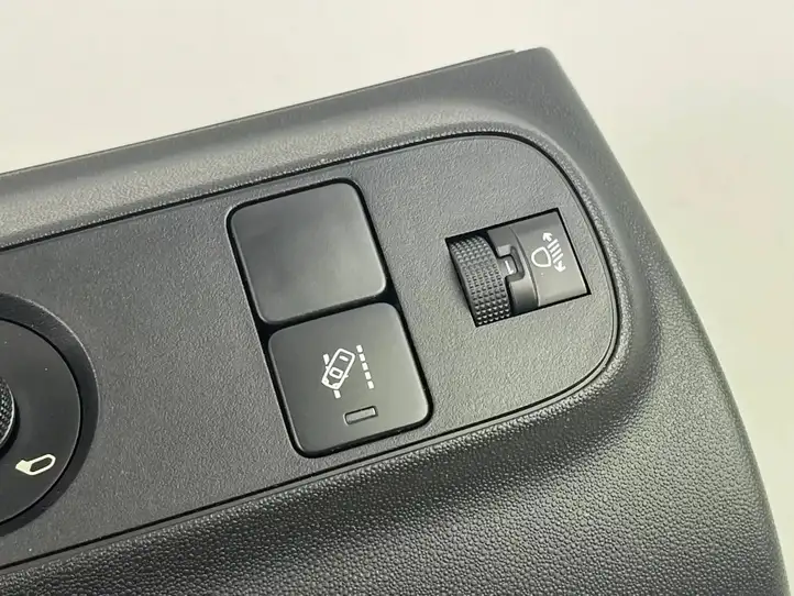 Citroen C3 (2016 - ) 9812848877 Накладка кнопки регулировки зеркал — фото 6