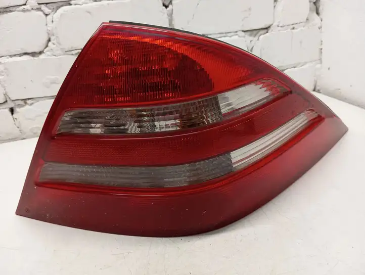 Mercedes-Benz CL C215 (2000 - 2006) A2158200264 Задний фонарь в кузове — фото 1