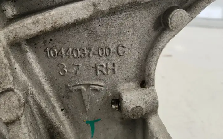 Tesla Model 3 (2017 - 2023) 104437600D Опорный подшипник амортизатора — фото 5