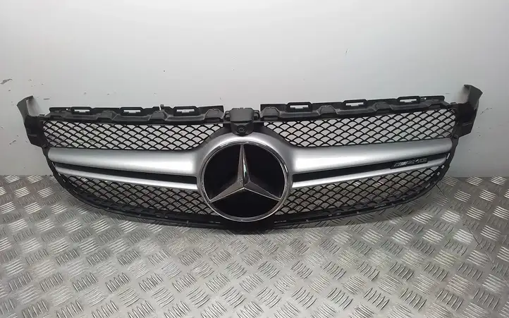 Mercedes-Benz C AMG W205 (2014 - ) A2058880523 Передняя решетка — фото 1