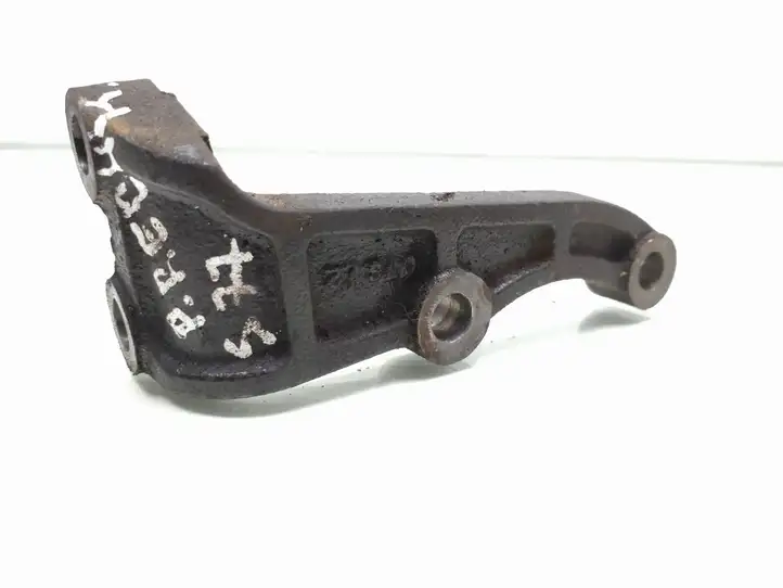 Hyundai Santa Fe (2005 - 2009) 07g12 Кронштейн переднего редуктора — фото 1
