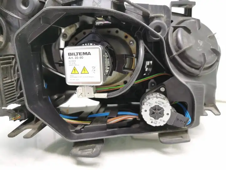 BMW 5 E60 E61 (2004 - 2010) 5DV009000 Блок розжига ксенона — фото 3
